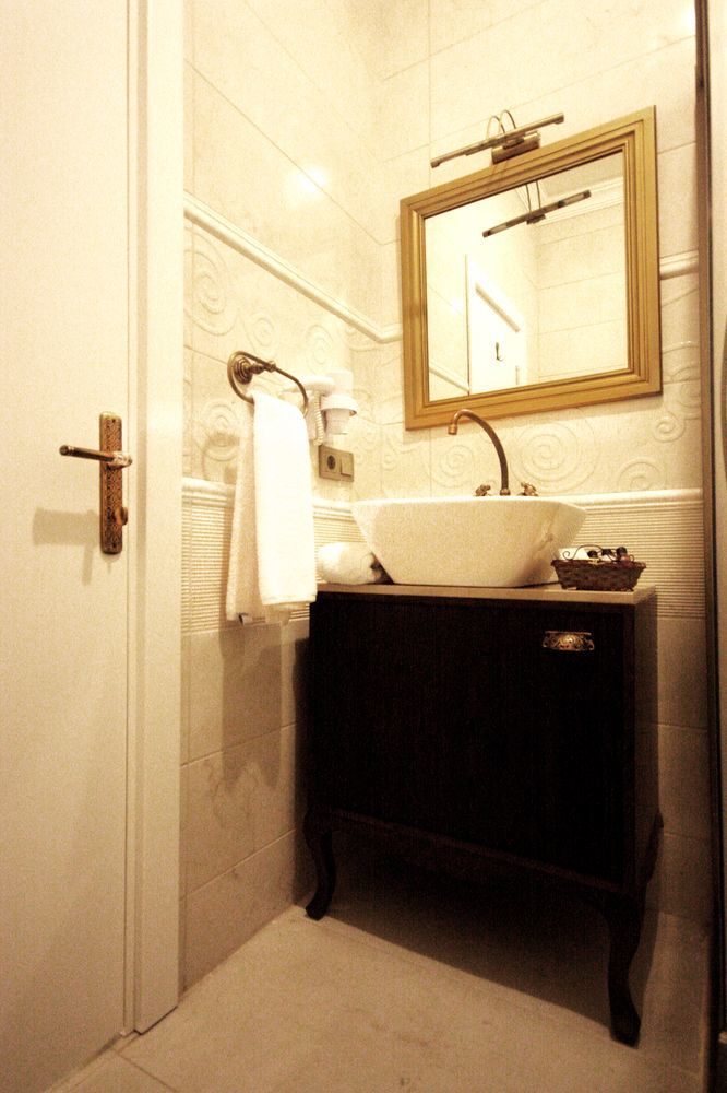 Taksim House Hotell Istanbul Eksteriør bilde